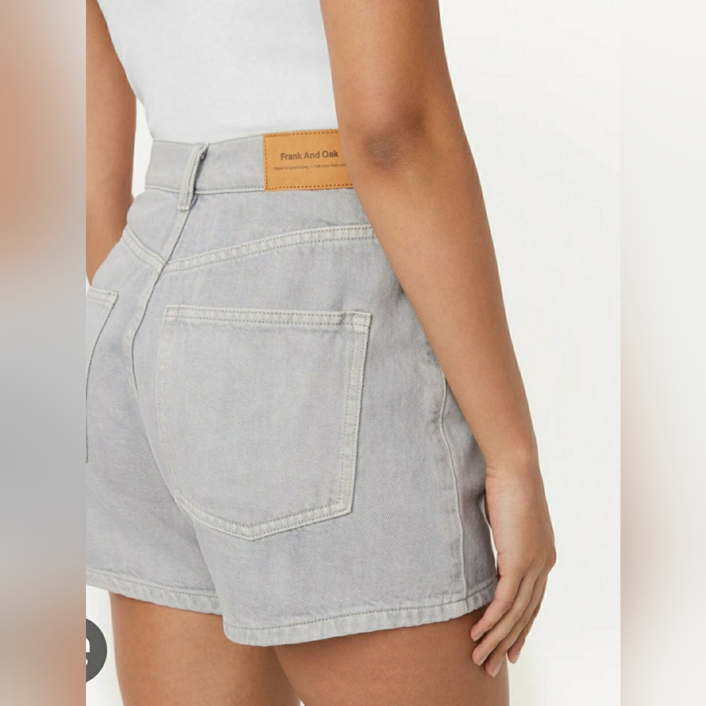 Frank And  Oak BNWT The Courtney Loose Denim Short  Grey – 30 MID RISE